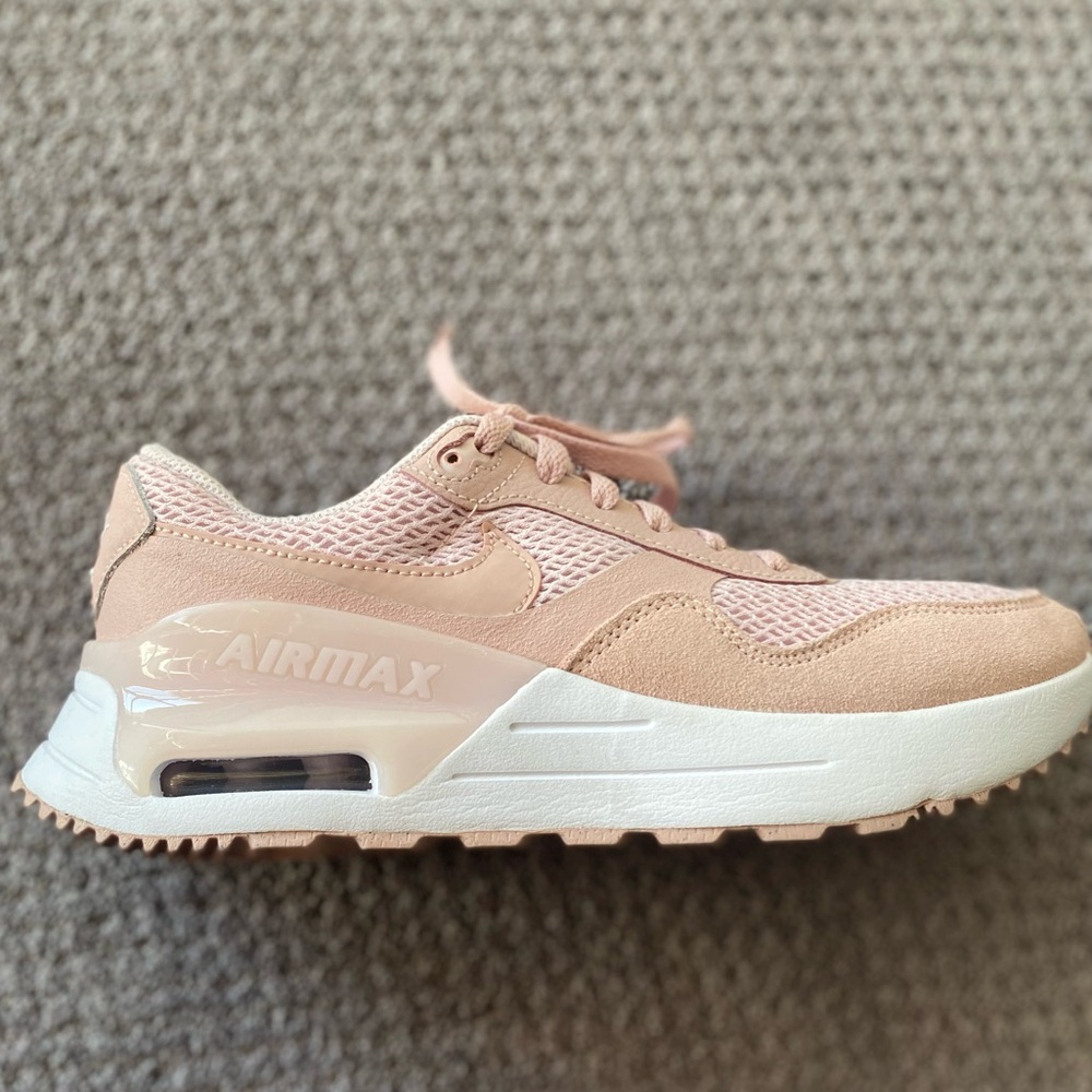 Nike Air Max 9538 Women’s size 8